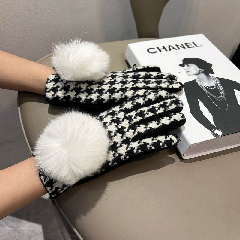 Chanel gloves hm79